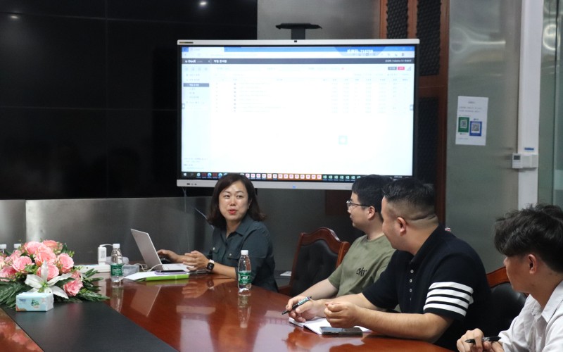 起鴻科技與LG Display交流培訓(xùn)會(huì)