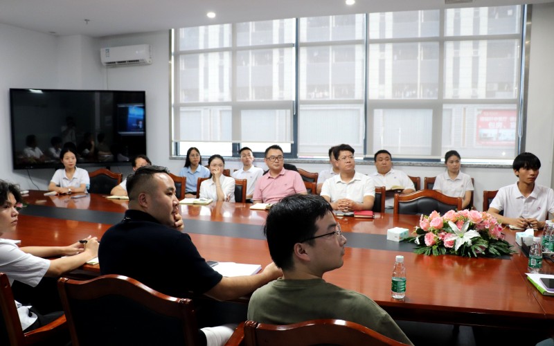 起鴻科技與LG Display交流培訓(xùn)會(huì)